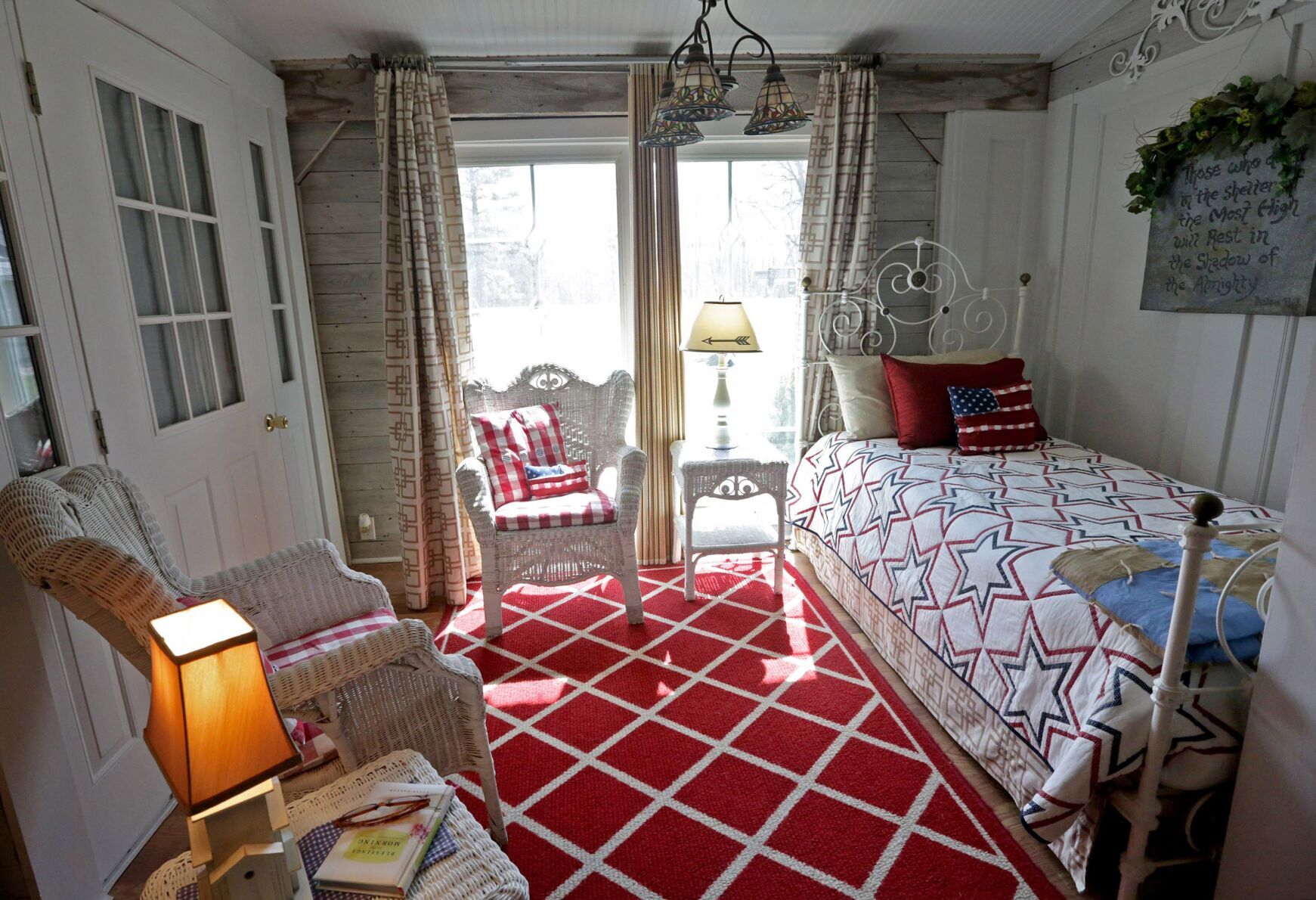 At Home with Allie and Jim Wright in Silex